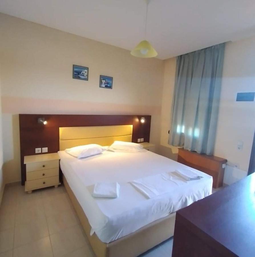 Ta Kalamakia Apartments วาเตรา ภายนอก รูปภาพ