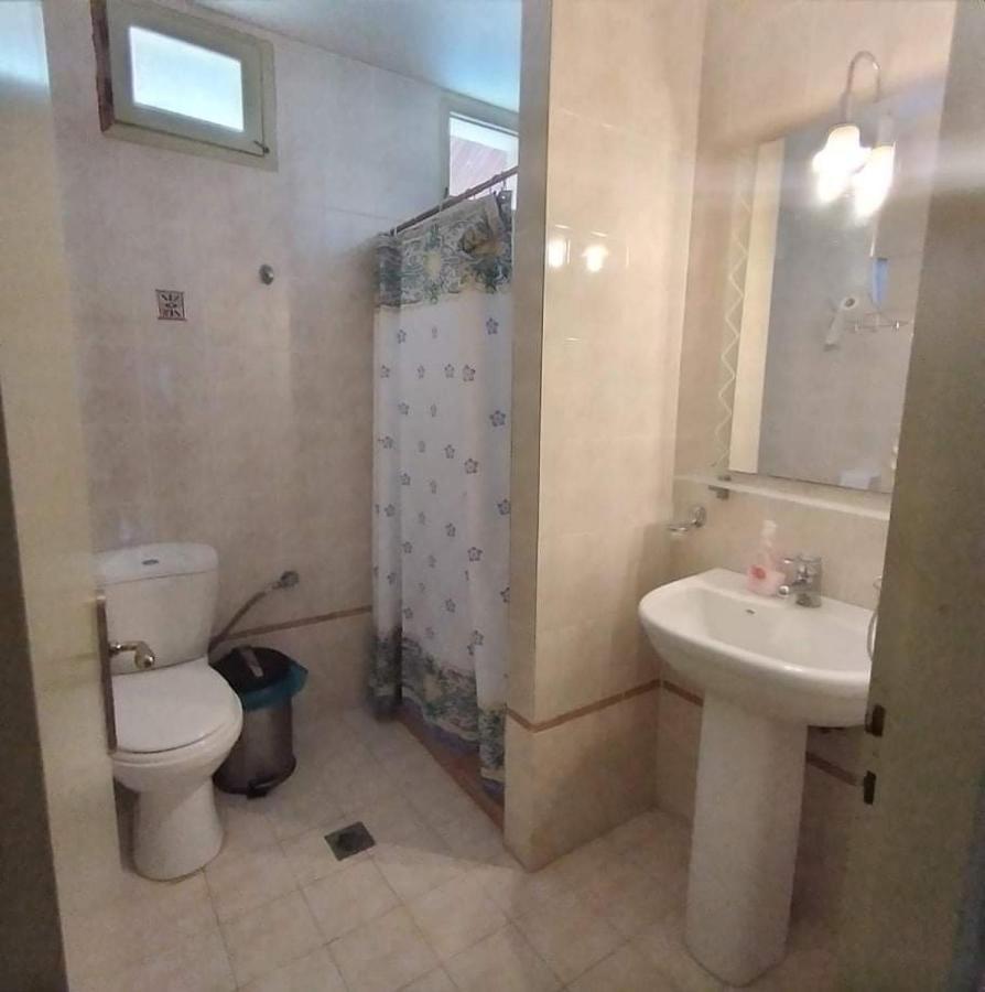 Ta Kalamakia Apartments วาเตรา ภายนอก รูปภาพ